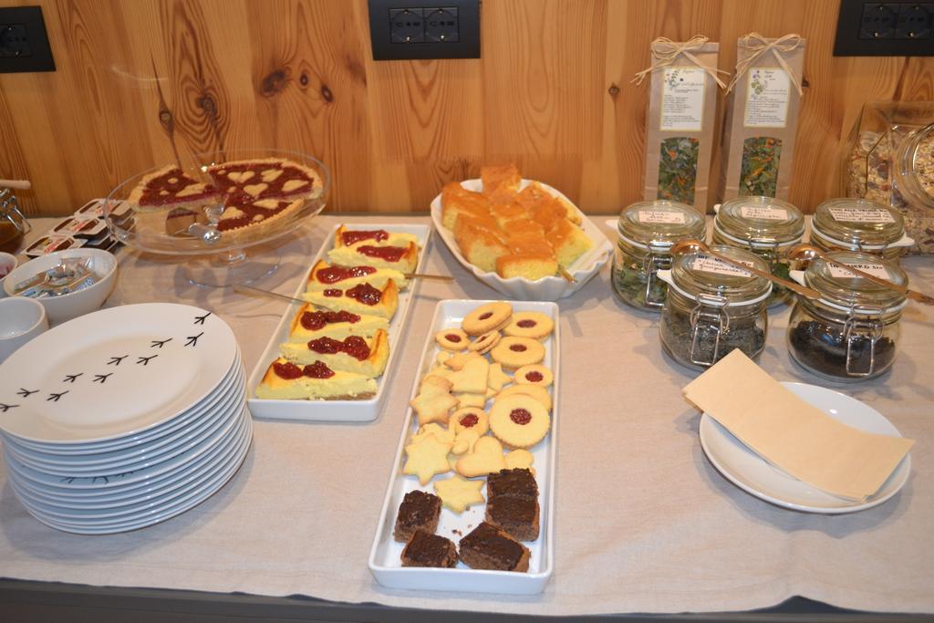 Casariga Bed & Breakfast Comano Terme Oda fotoğraf