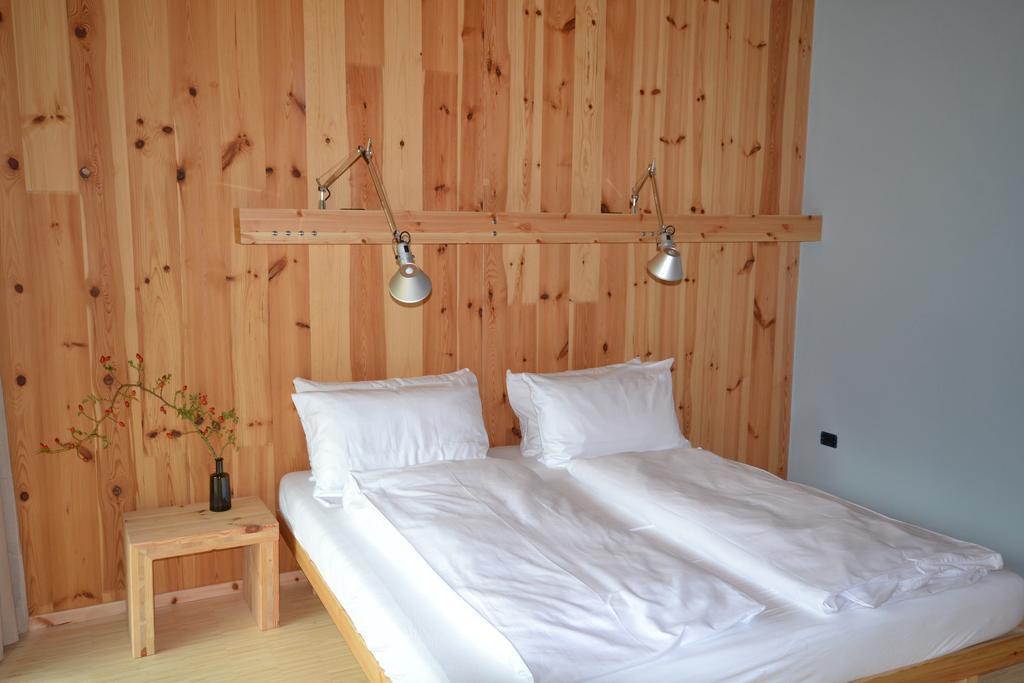 Casariga Bed & Breakfast Comano Terme Oda fotoğraf