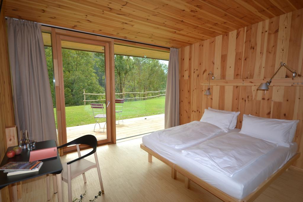 Casariga Bed & Breakfast Comano Terme Oda fotoğraf